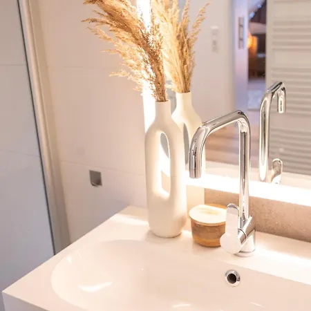 Hello Holidays Residenz - Himmelstraeumer - Penthouse - Sauna - Parkplatz Bad Zwischenahn