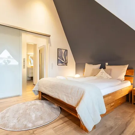 Hello Holidays Residenz - Himmelstraeumer - Penthouse - Sauna - Parkplatz * Bad Zwischenahn